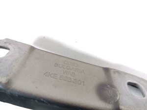 AUDI e-tron SUV (2018–2026) Hood hinge 4KE823301 - 3