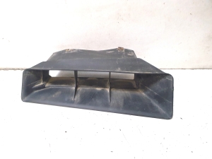 Autre pièce du boîtier de filtre à air - 4B0129617C