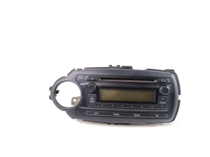 Radio / CD-Player / DVD-Player / Navigation - 861200D660