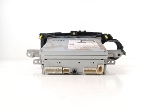 TOYOTA Yaris (2011–2020) Radio (head unit) 861200D660 - 2