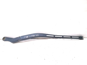 Esiklaasi puhasti hoob - 4B1955408D