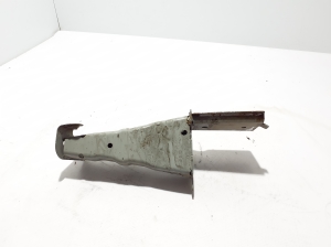   Other front subframe part  - 622111304R 