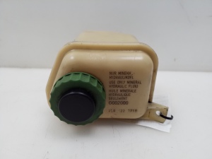 Ausgleichsbehälter Servolenkung - 7L0422371B