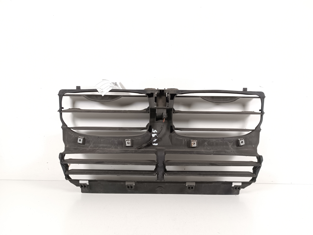 BMW X5 E70 (2006–2013) Dzesēšanas radiatora gaisa deflektors 7195271 BMW X5 E70 (2006–2013) Dzesēšanas radiatora gaisa deflektors 7195271