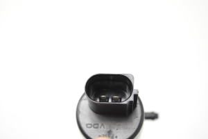 BMW 3 SERIES F30 (2011–2018) Front windshield washer pump 7302589 - 3