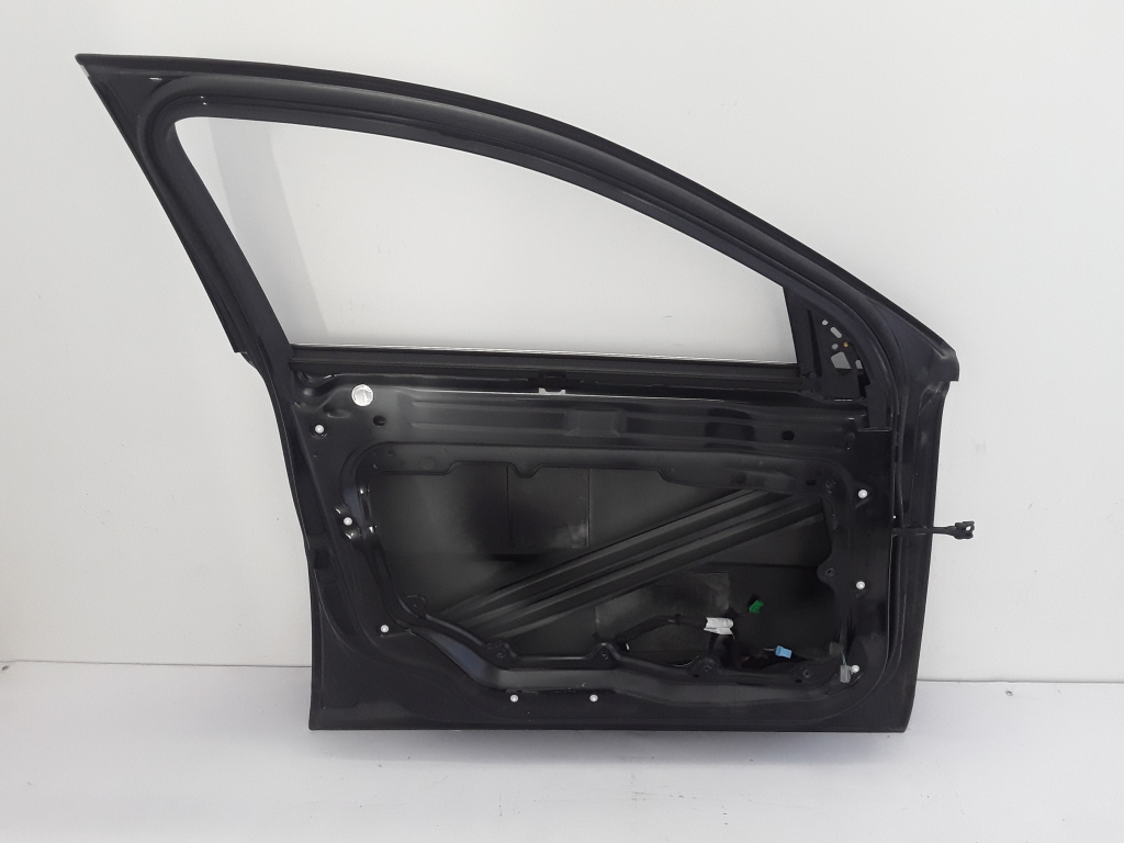 VOLVO S80 2 generation (2006-2020) Porte avant gauche 31335565 21081908