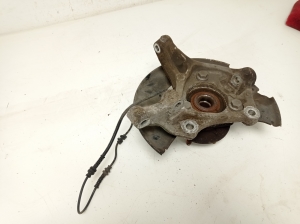 Opel Astra K (2015–2021) Front wheel hub 13580304 - 3