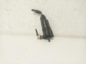   Front windshield washer pump  - 13349273 