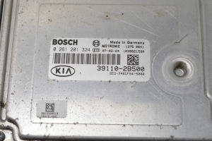 Kia ceed (2006–2012) Engine control unit 391102B500 - 4