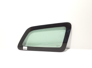 Rear quarter glass - 833069867R