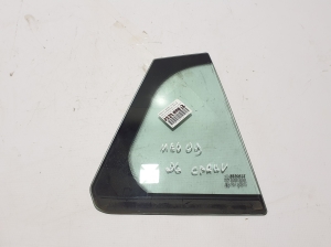 Rear door quarter glass - 822200012R