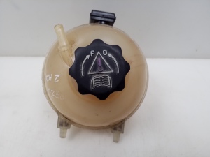Coolant reservoir - 