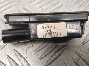 Volkswagen Passat B7 (2010–2014) Numbrimärgi tuled 1K8943021C - 2