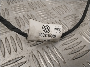 Volkswagen Golf VII (2012–2026) Front parking sensor wiring 5G0971095S - 4