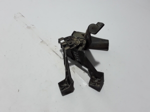   Rear bumper bracket  -  