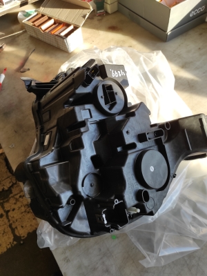 Citroen C4 C41 (2020–2026) Priekšējais lukturis 9830656280 - 9