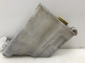 NISSAN Terrano R20 (1996–2007) Ausgleichsbehälter 217107F010 - 3