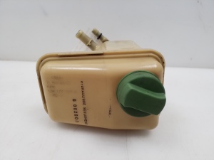 Ausgleichsbehälter Servolenkung - 4A0422373A