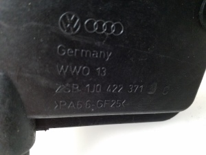 Volkswagen Golf IV (1997–2003) Roolivõimendi pumba paak 1J0422371 - 4