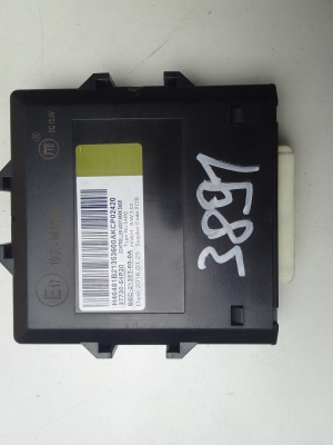 Suzuki Vitara LY (2014–2026) Parking system control unit 3773054p30 - 2