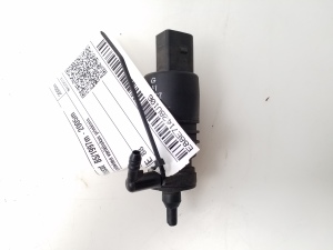 Volkswagen Passat B5 (1997–2005) Motor für Frontscheibenwaschanlage - 2