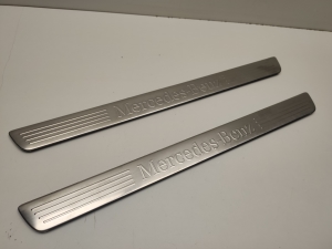 Mercedes Benz B-Class 246 (2011–2017) Inner sill trim A2466800135 - 2