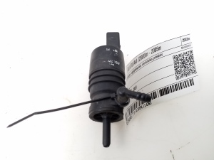 Pompe de lave-glace avant - 