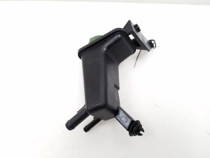 Volkswagen Passat B5 (1997–2005) Roolivõimendi pumba paak 3B0422371 - 3