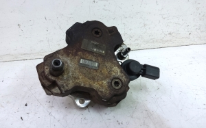 BMW 5 SERIES E60 (2003–2010) Kraftstoffpumpe 0445010146 - 2