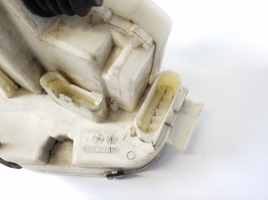 Mercedes Benz S-Class 221 (2005–2013) Rear side door lock A2217306335 - 4