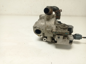  EGR valve 