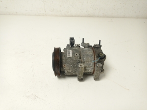   Air conditioner compressor 