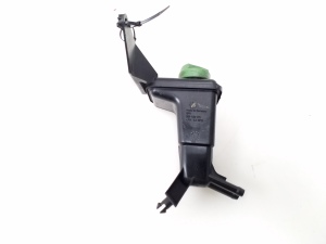 Volkswagen Passat B5 (1997–2005) Roolivõimendi pumba paak 3B0422371 - 2