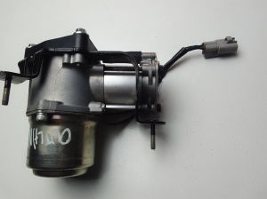 Mitsubishi Outlander (2012–2021) Vaakumpump 4D040344 - 2