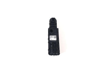 Citroen C4 C41 (2020–2026) Front door glass switch 98349233ZD - 2