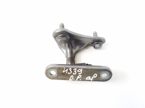 Mercedes Benz S-Class 221 (2005–2013) Front door lower hinge A2217201237 - 2
