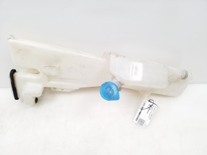 Honda CR-V (2002–2006) Front washer fluid reservoir HLC22019 - 4