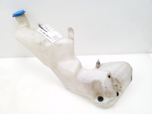 Front washer fluid reservoir - 4D0955451D