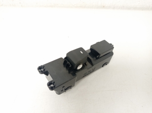 Hyundai Tucson (2015–2026) Rear side door window switch 93580D3031 - 3