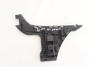  Rear bumper bracket 