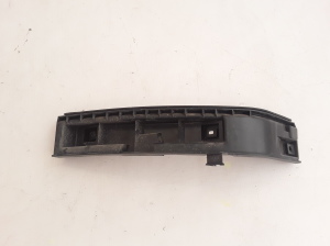  Rear bumper bracket 