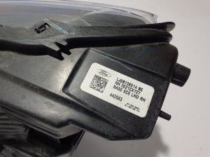Ford Mustang (2015–2026) Headlight LJB13E014BE - 4