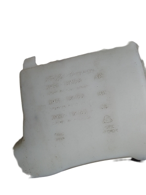 Ford Kuga (2012–2019) Front washer fluid reservoir 6M5TF221050AA - 2