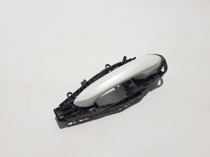 BMW X3 G01 (2017–2026) Front door external opening handle and its details - 3