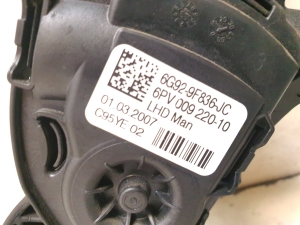 Ford S-MAX (2006–2015) Akseleratora pedālis 6G929F836JC - 2