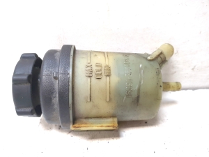 Power steering pump reservoir - 6G913R700CB