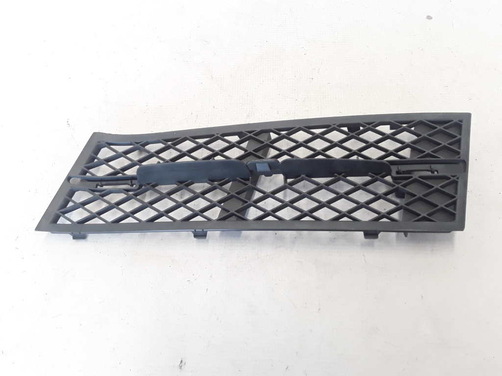 BMW 5 Series F10/F11 (2009-2017) Front Left Grill 51117200697 21081834