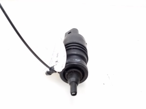 Volkswagen Passat B5 (1997–2005) Motor für Frontscheibenwaschanlage - 3