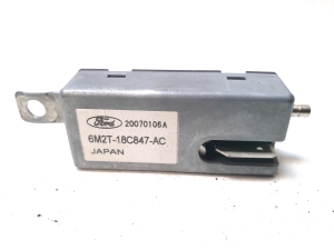 Antenna amplifier - 6M2T18C847AC