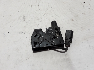 AUDI A3 8V (2012–2020) Hood latch 8V0823509A - 2